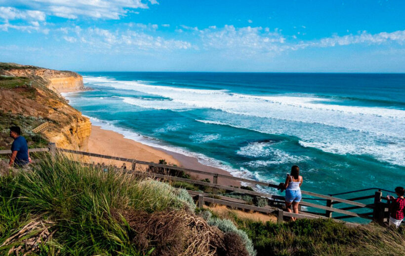 Australia 12 Nights / 13 Days Itinerary for Indians | Sydney, Gold Coast, Cairns Melbourne Destinations Covered: Sydney • Gold Coast • Cairns • Melbourne